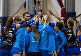 Rangadó vár női röplabdázóinkra