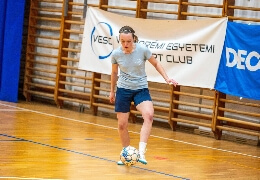 Újoncot avattak a női futsalosok
