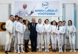 Mostantól Imreh László nevét viseli az egyetemi vívóterem!